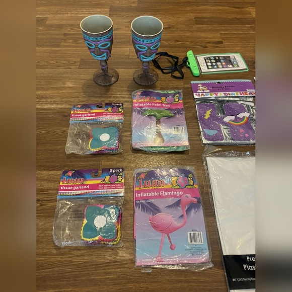 Party supplies, decorations and accessories - Picture 15 of 17